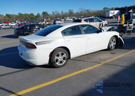 2016 Dodge Charger Se z USA, uszkodzony, nr VIN 2C3CDXBG5GH205392